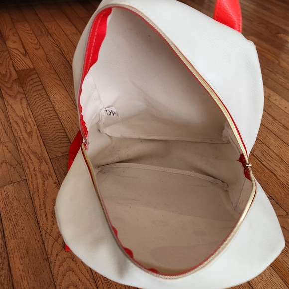 Hello Kitty Backpack - Picture 7 of 9